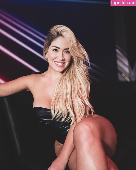 curvy solo onlyfans xxx archive