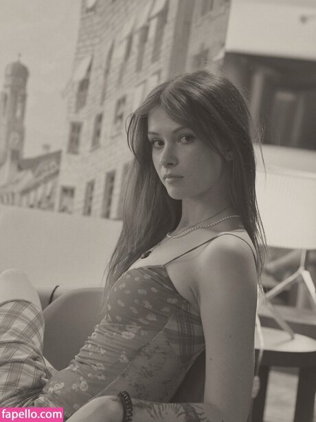 Ljinzer nude actress photo