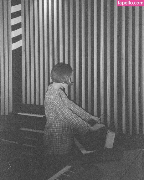 stripper onlyfans free porn photos