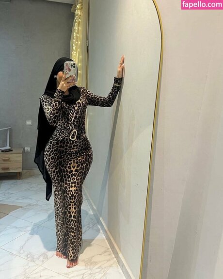 Salma Moubah porn actress photo