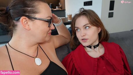 latex onlyfans pornos image