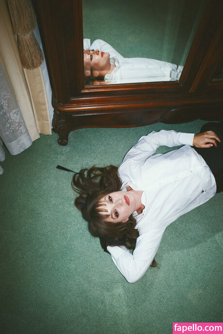 Leighton Meester perfect star img