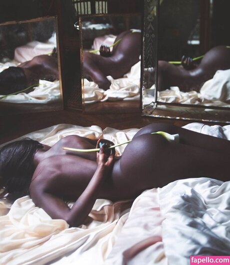 Naomi Nash beautiful star archive