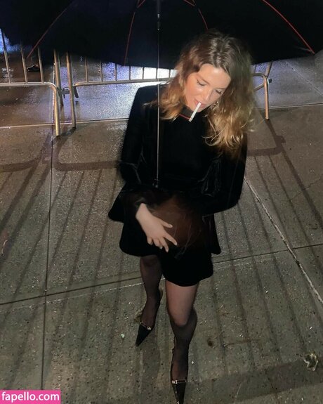 Maggie Rogers model beautiful images