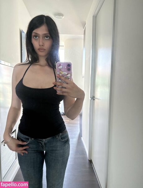 pinkjoint333 pornographic model picture