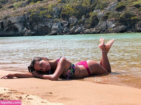 Claudia Acevedo Bueno high quality model pics