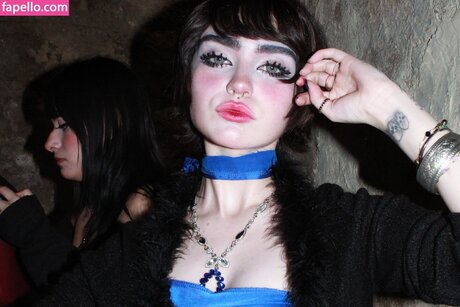 elinoiiddx model pornographic photos