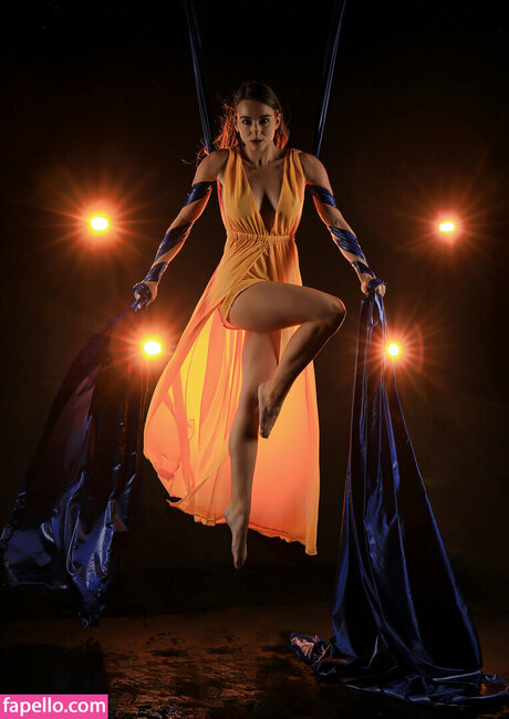 Larissa Schmiederer model sexy photos