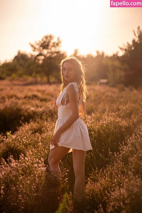 Larissa Schmiederer hot pornstar pic