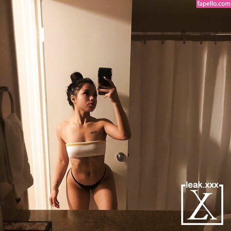 Miss Cindy model nude pics