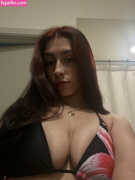 nevaevaaaaa model sexy photo