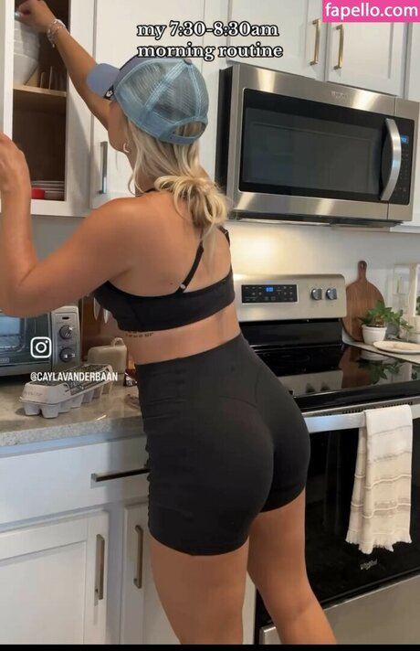 Cayla Vanderbaan exclusive model image