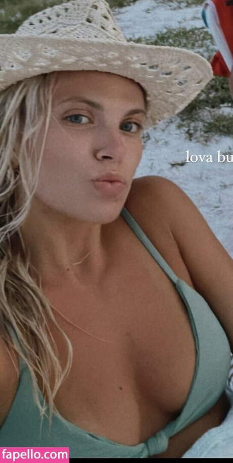 Cayla Vanderbaan pornstar nice archive