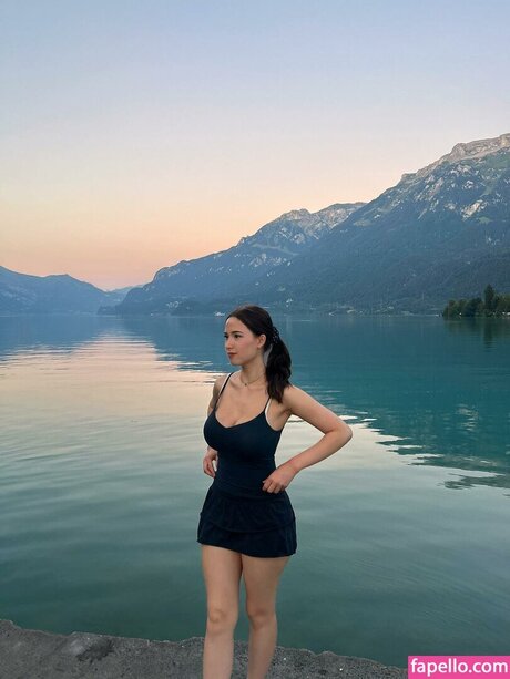 Mollyswes nude star images