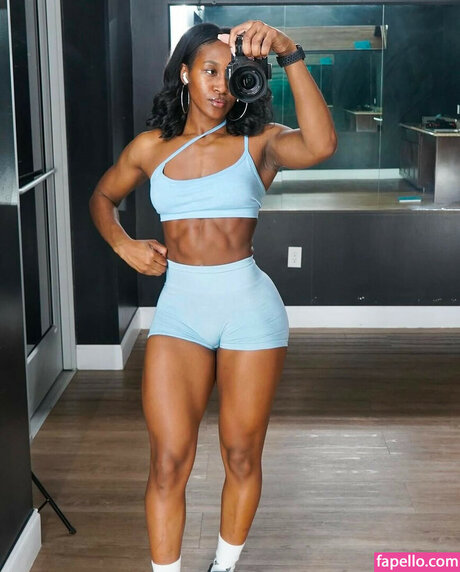 Tiara Howard pornstar hd pics