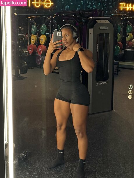 Tiara Howard nude actress pics