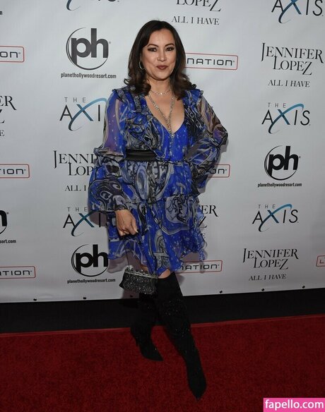 Jennifer Tilly model image