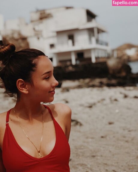 Micaela Caballero pretty model photo