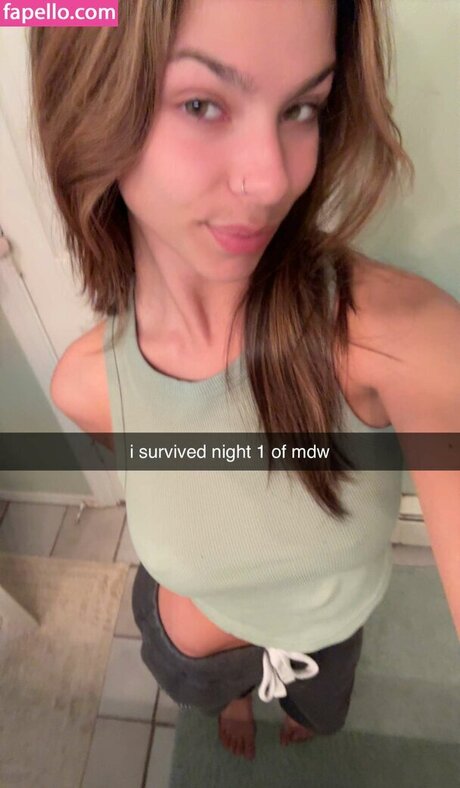 Julia Carrano perfect actress image