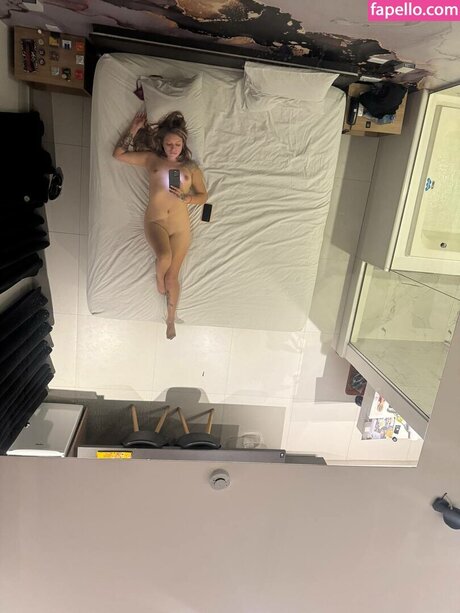 Herza pretty model img