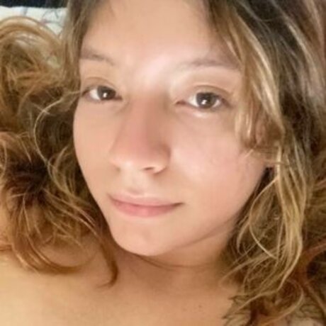 Herza naked model pic