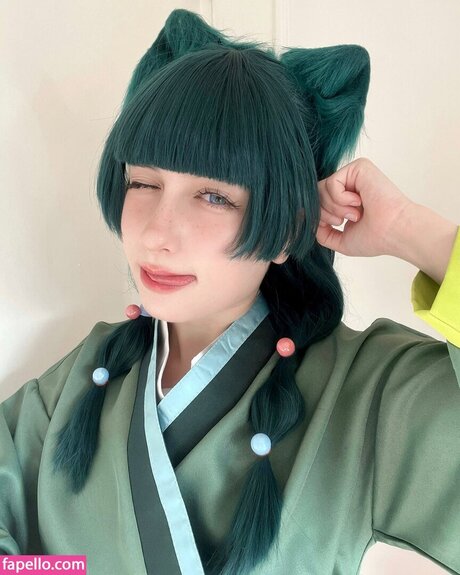 Lilyshibe Profile Pic