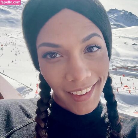 Diana Lawrence xxx pornstar photo