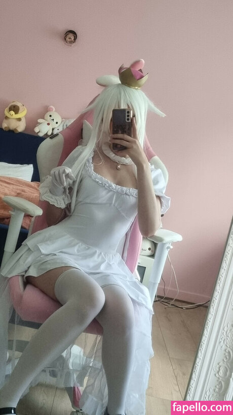 leikyu pornographic star photos