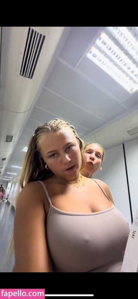 Avery Bracher perfect pornstar gallery