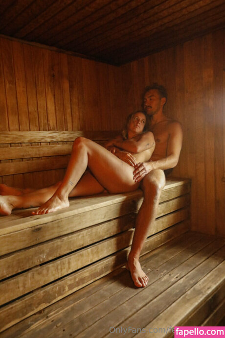 FelixandFreya hot model photo