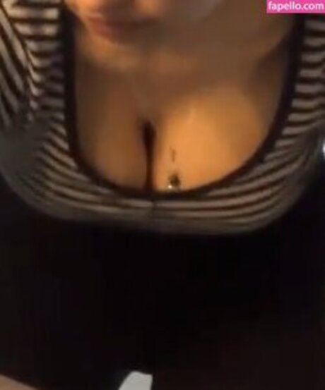 Kybeleniz exclusive model pic