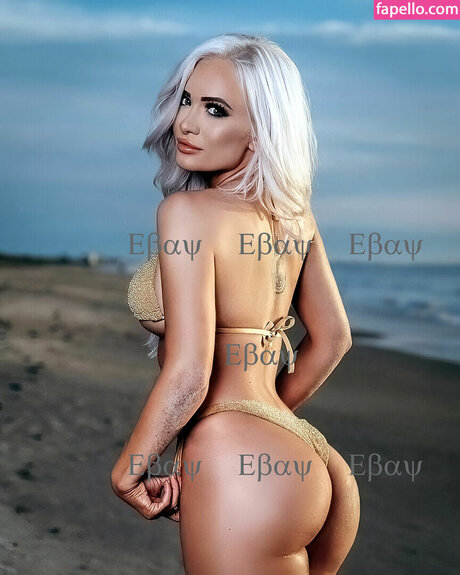 Scarlett WWE pornstar img