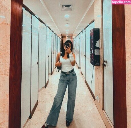 vanisha2 star free images