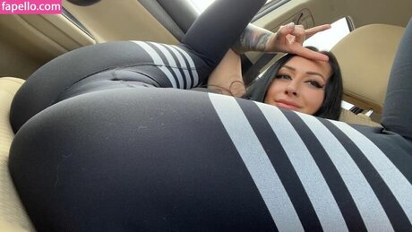 Valentina Marie erotic star photos