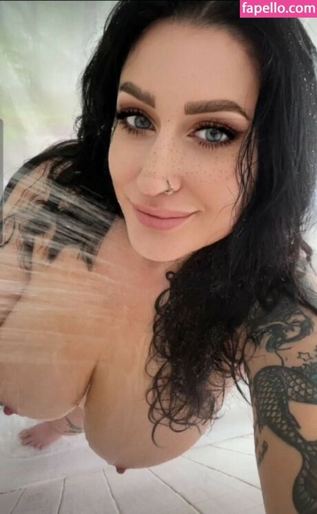 blonde milf onlyfans naked pics