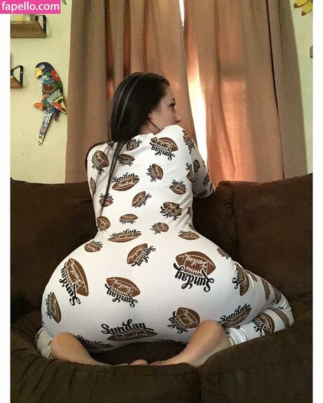 Valentina Marie sexy actress img