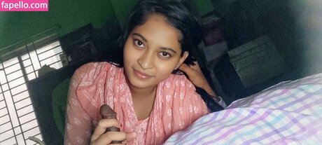 blonde milf onlyfans sexy photo