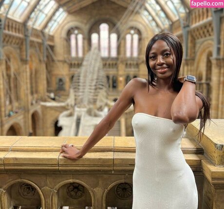 khaddisagnia pornstar nude pictures