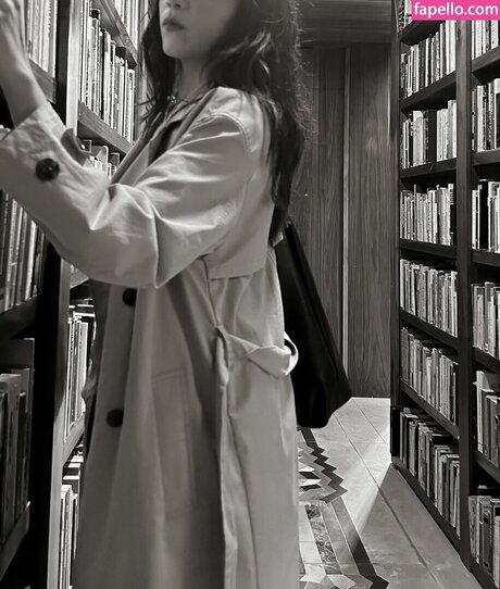 Om4ly naked star photos