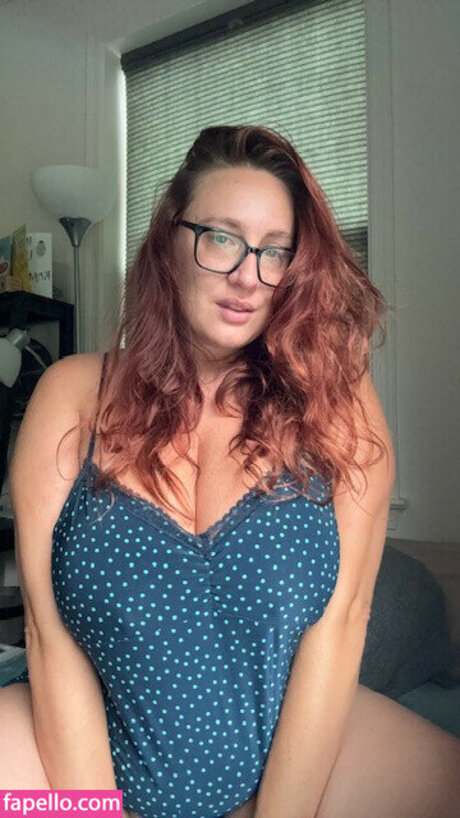 RefashionedHippie pornstar art img