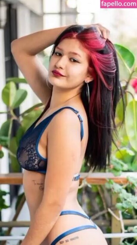 nerunchis hot model galleries