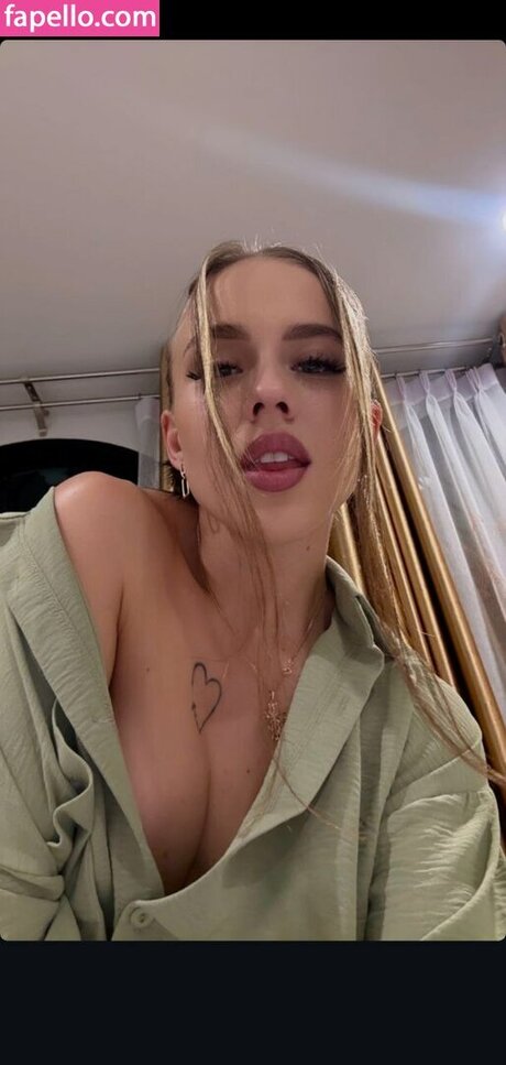 Dasha Grivina model hd gallery