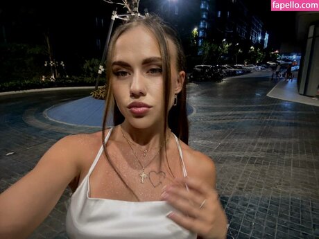 Dasha Grivina art actress images