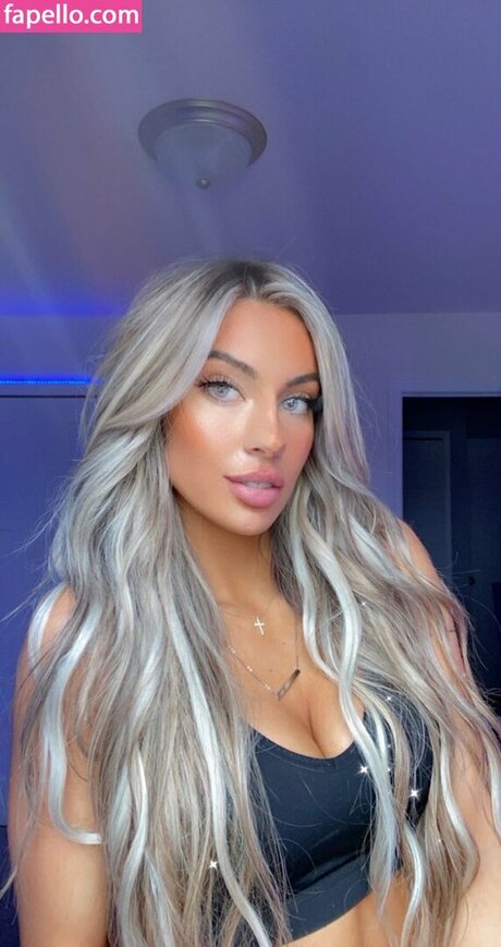 Honeyxxo star adult image