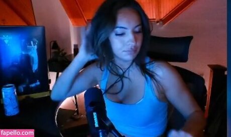 Honeyxxo top pornstar image