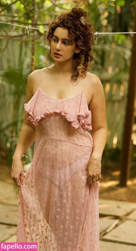 Megha Shukla top model photo