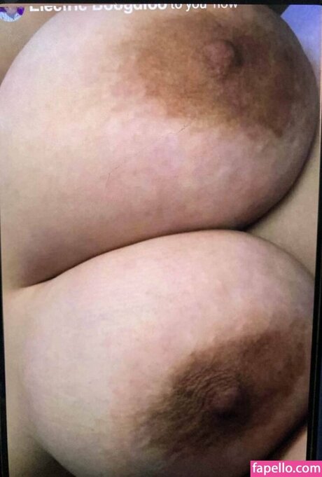 Howdycompa art model picture