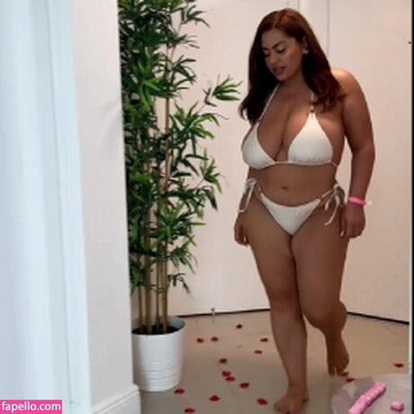 Costina Munteanu star pornographic images