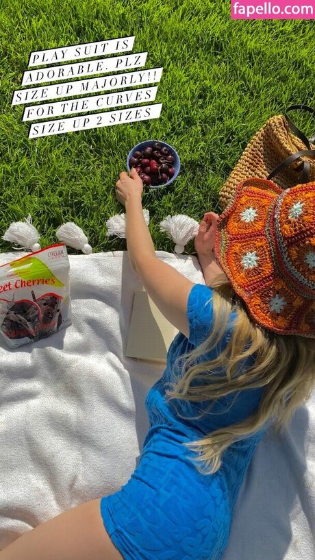 Colette Cherry star pretty photos