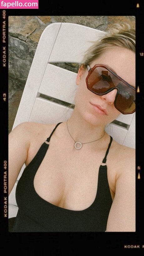 tonyapredko best actress picture